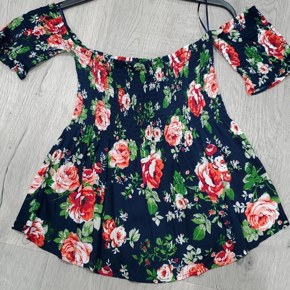 Ambiance Smock Floral Top -  Youth Medium NEW